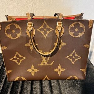 Louis Vuitton on the go GM